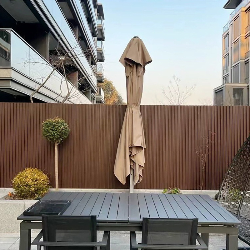Cercas WPC para jardim externo ecologicamente corretas
