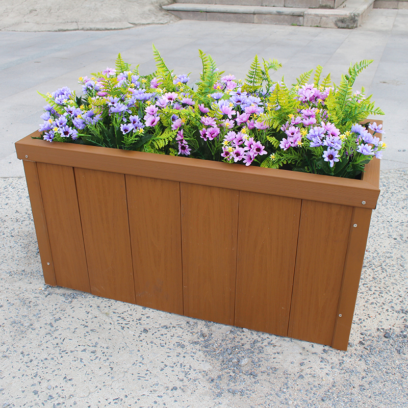 Vaso de flores de jardim em placa WPC ao ar livre